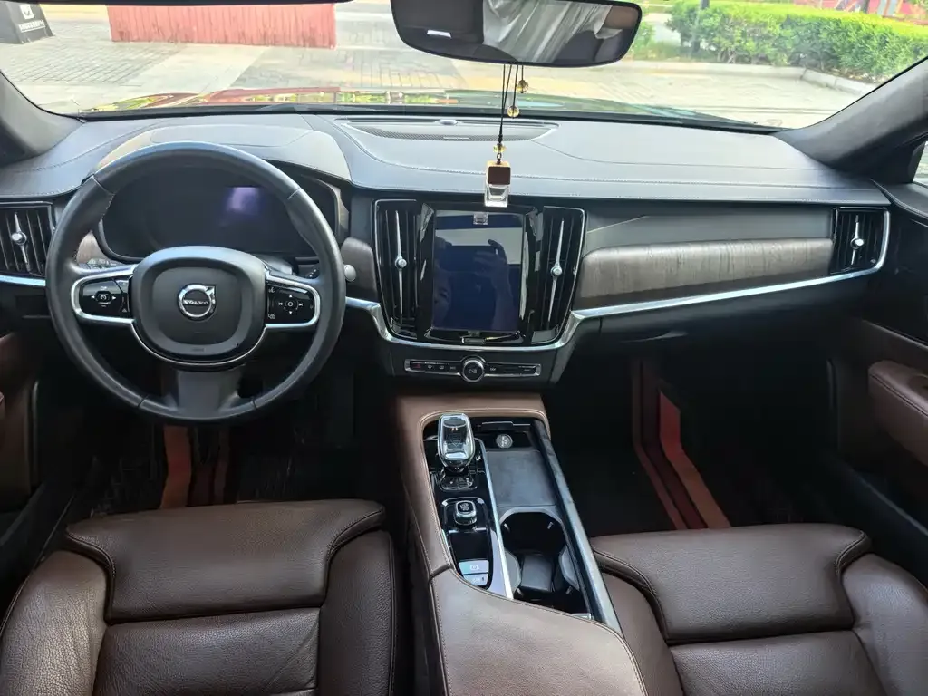 Volvo S90 — фото 2