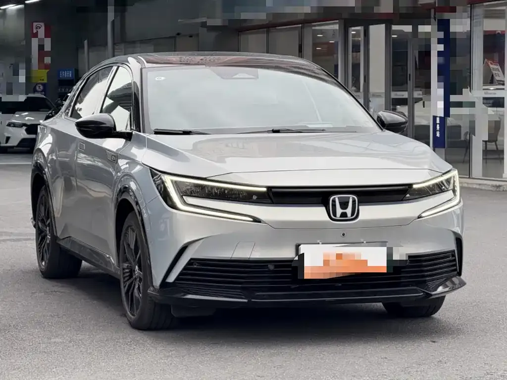 Honda e:NP2