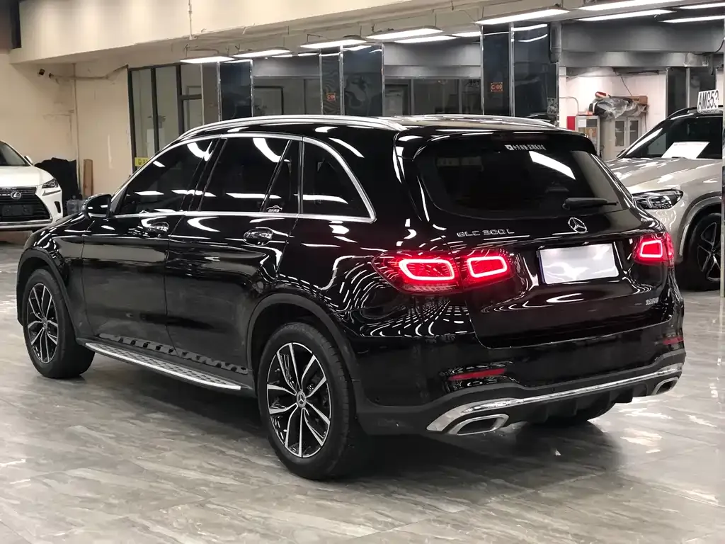 Mercedes-Benz GLC — фото 8