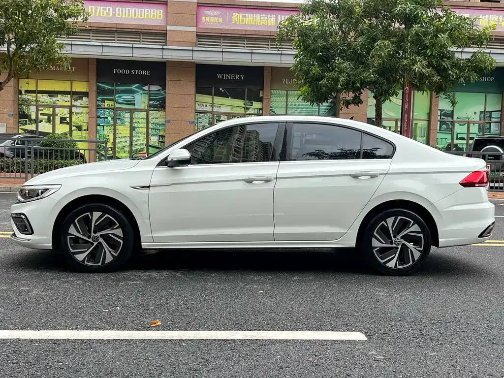 Volkswagen Bora 2022 из CN, фото 10