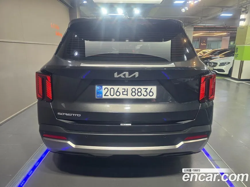 Kia Sorento — фото 7