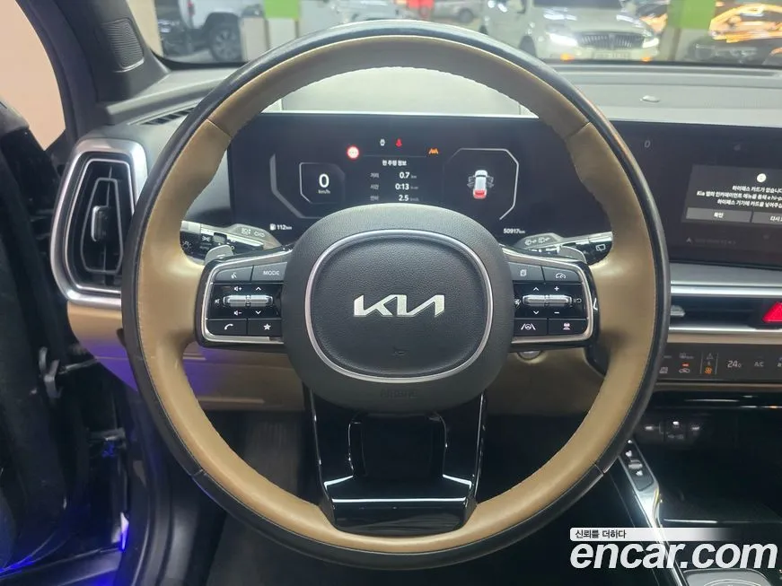 Kia Sorento — фото 6