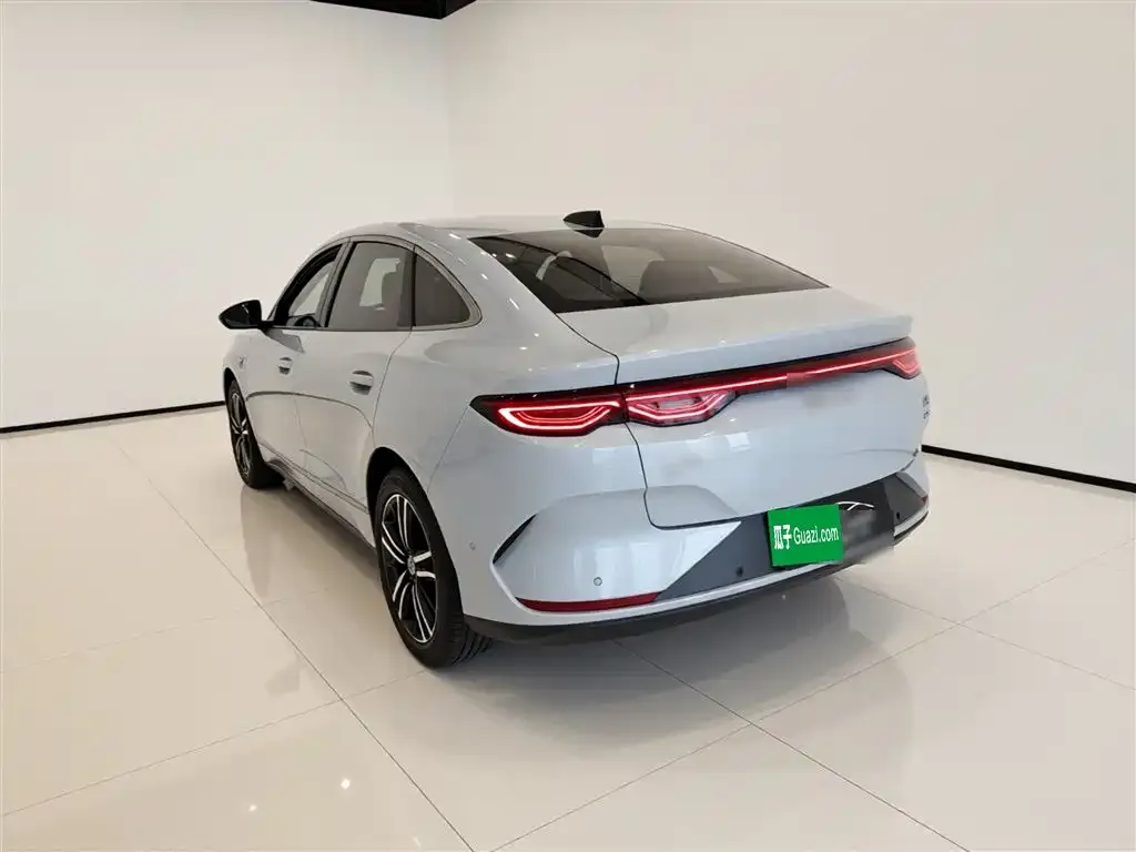 BYD Qin L — фото 5