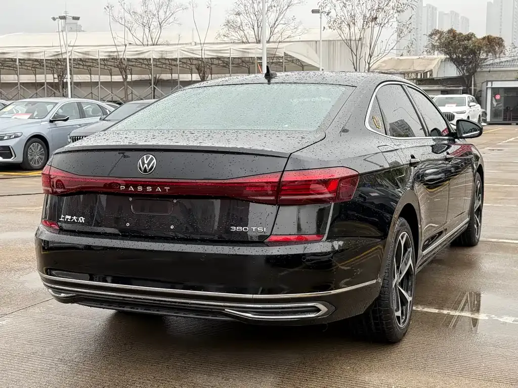 Volkswagen Passat — фото 3