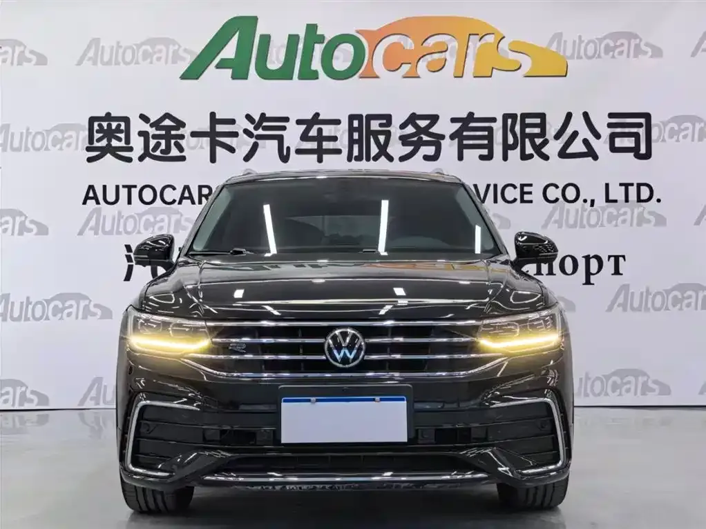 Volkswagen Tiguan L — фото 6