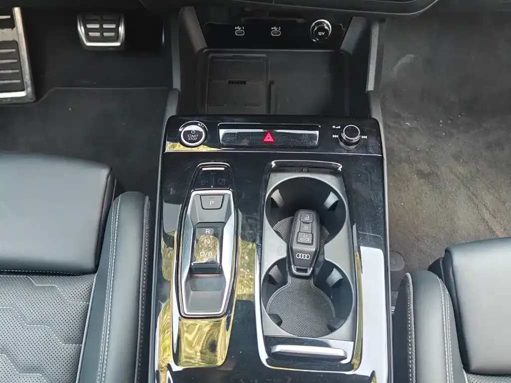 Audi Q6L e-tron 2025 из CN, фото 4