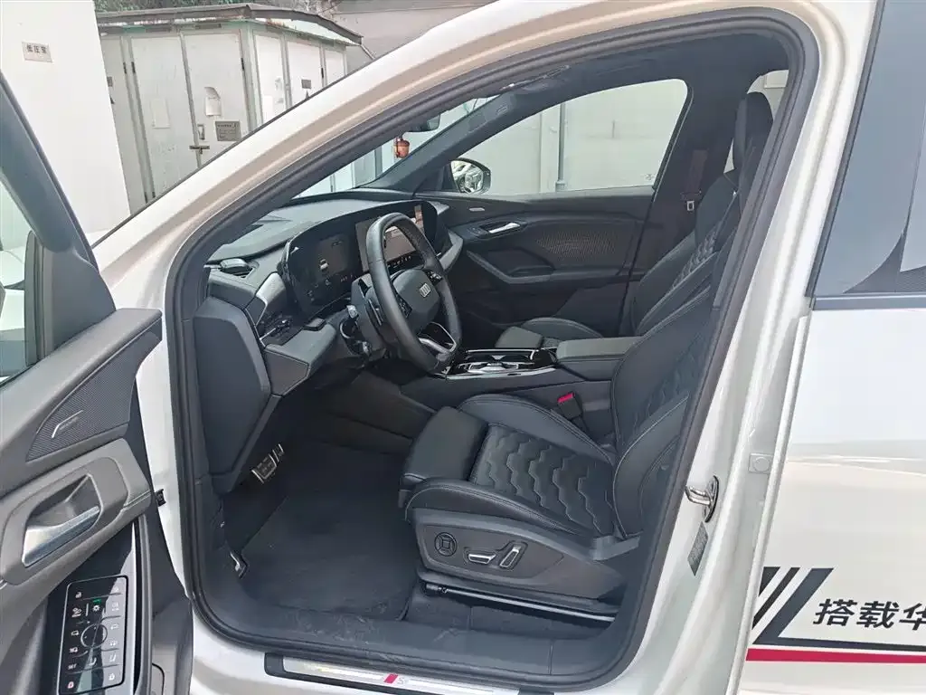 Audi Q6L e-tron 2025 из CN, фото 7