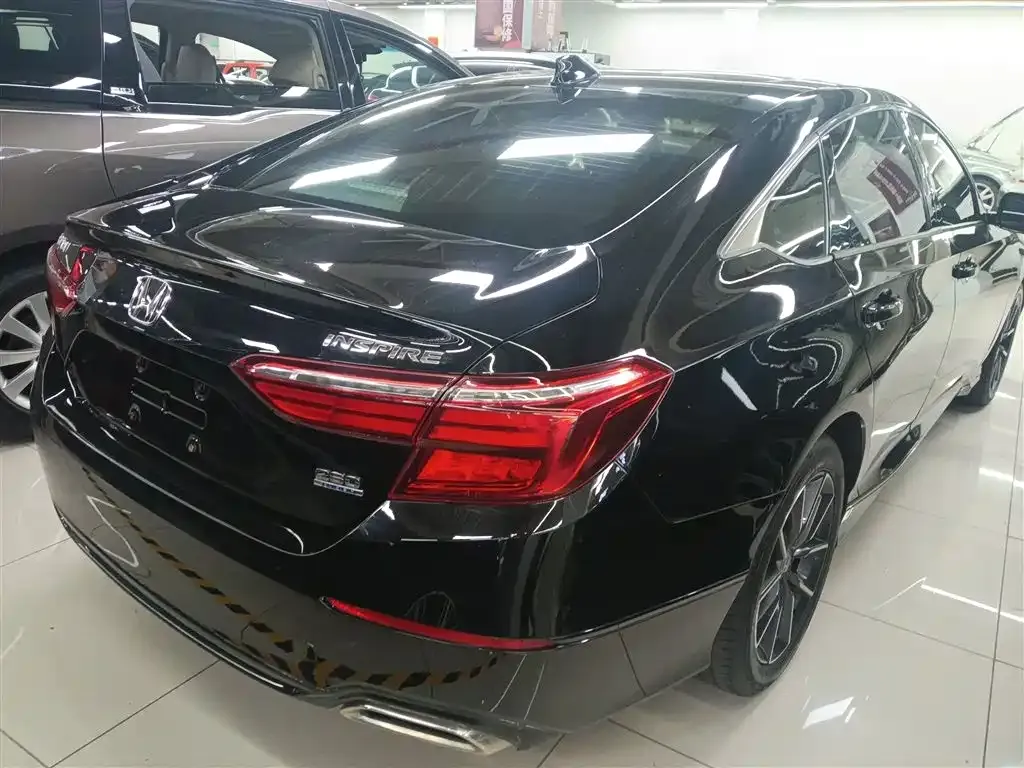 Honda Inspire 2023 из CN, фото 9