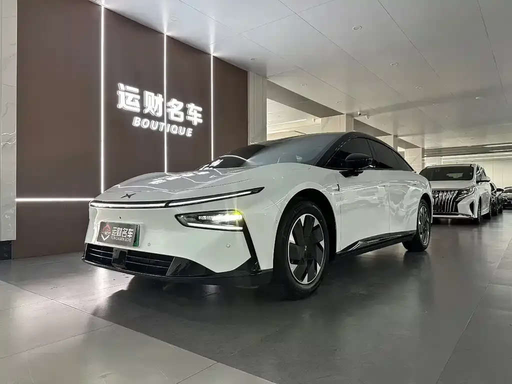 XPeng P7+ — фото 1