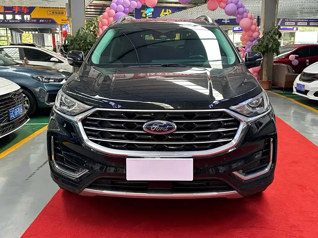 Ford Edge — фото 8