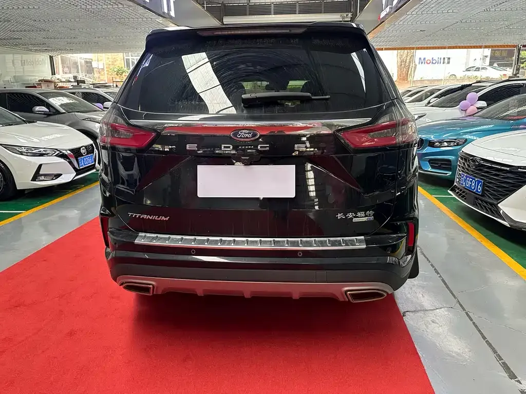 Ford Edge — фото 2