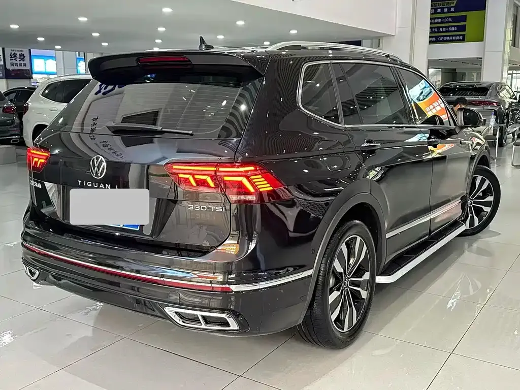 Volkswagen Tiguan L — фото 4