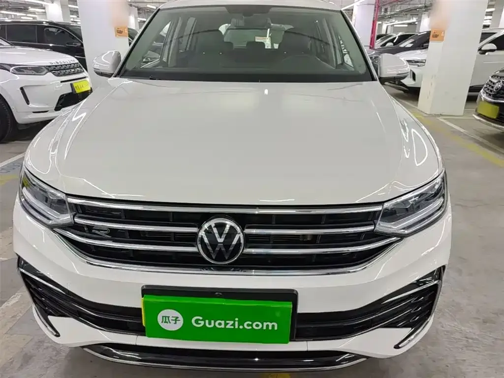 Volkswagen Tiguan L — фото 5