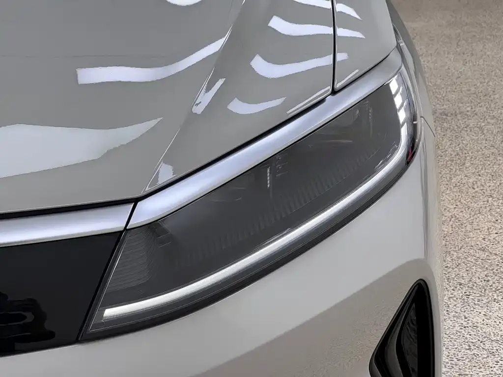 BYD Seal 05 DM-i — фото 2