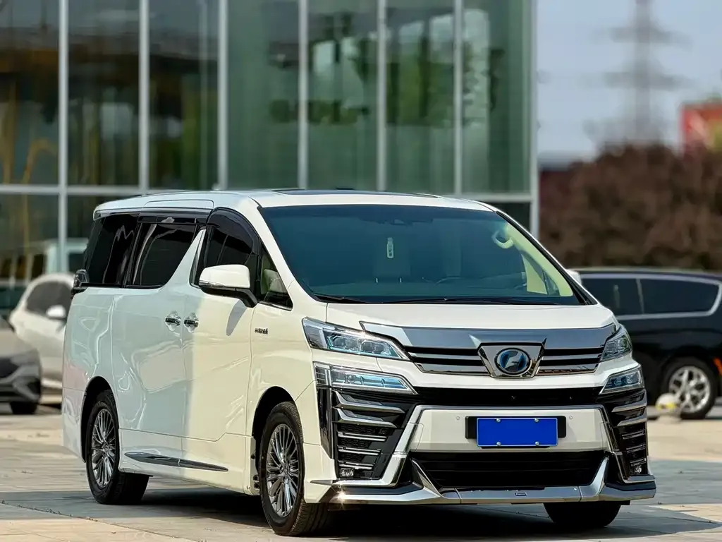 Toyota Vellfire — фото 7