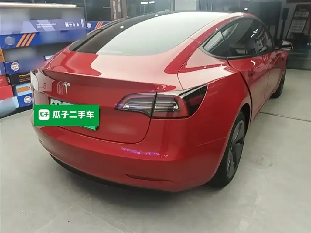 Tesla Model 3 — фото 6