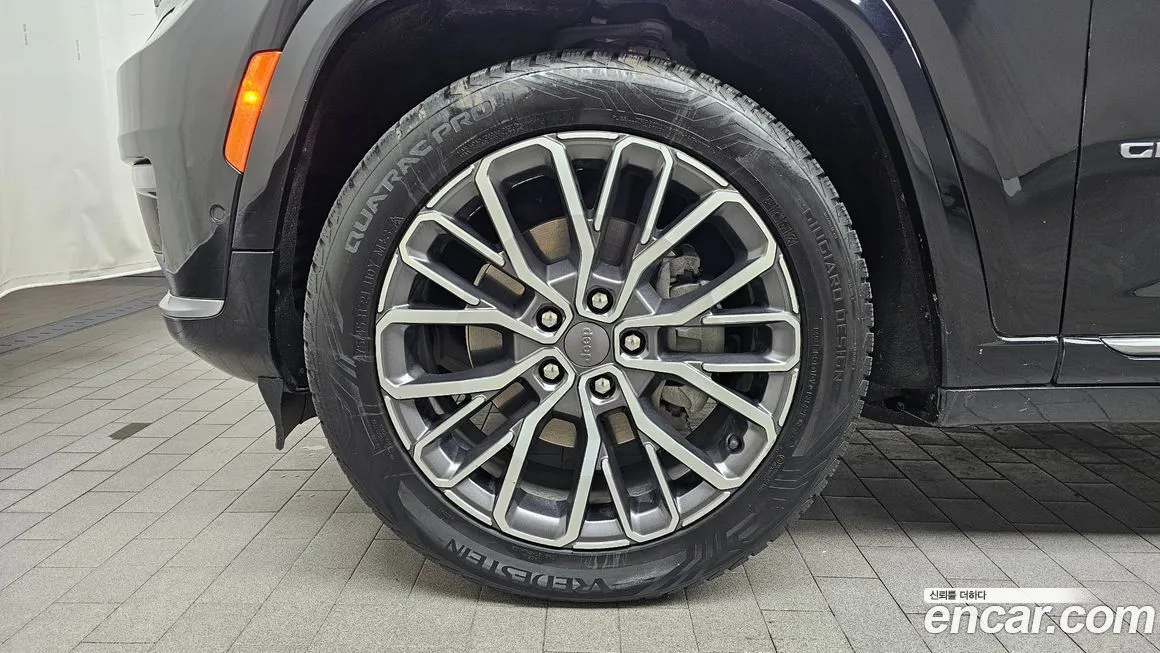 Jeep Cherokee — фото 8
