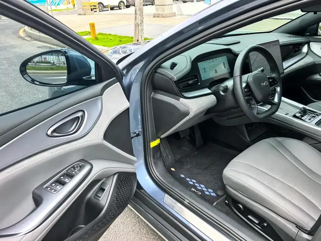 BYD Seal 07 DM-i 2024 из CN, фото 6