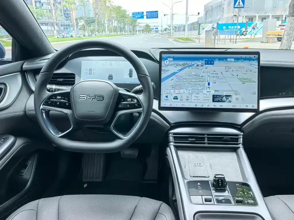 BYD Seal 07 DM-i 2024 из CN, фото 3