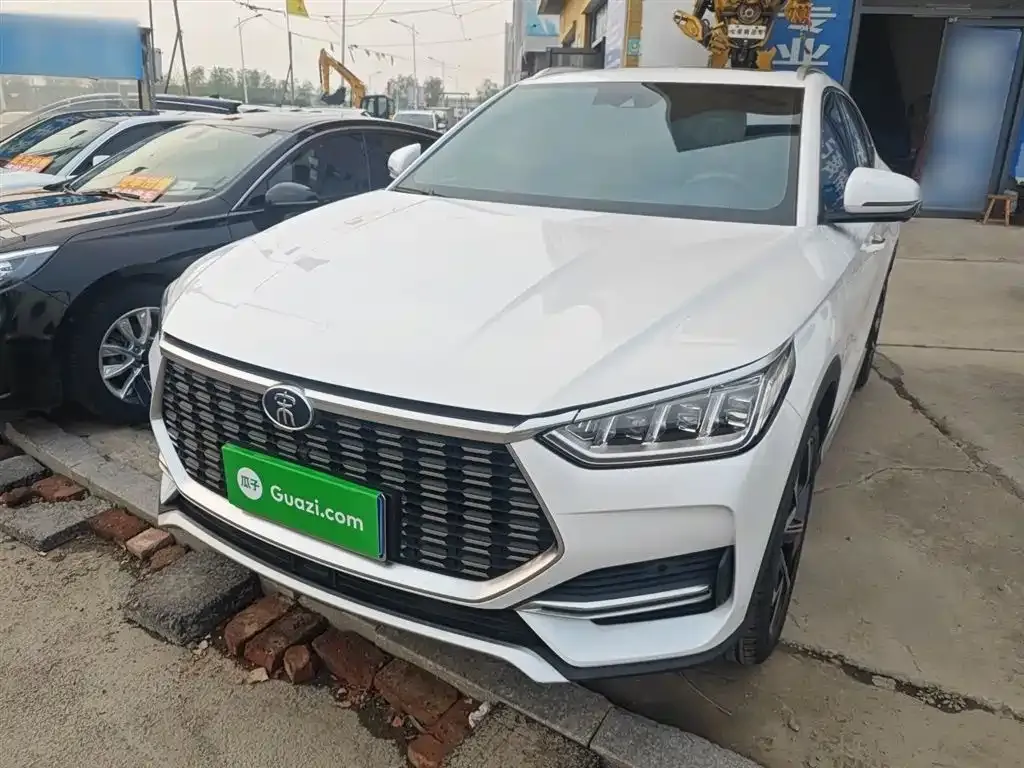 BYD PLUS
