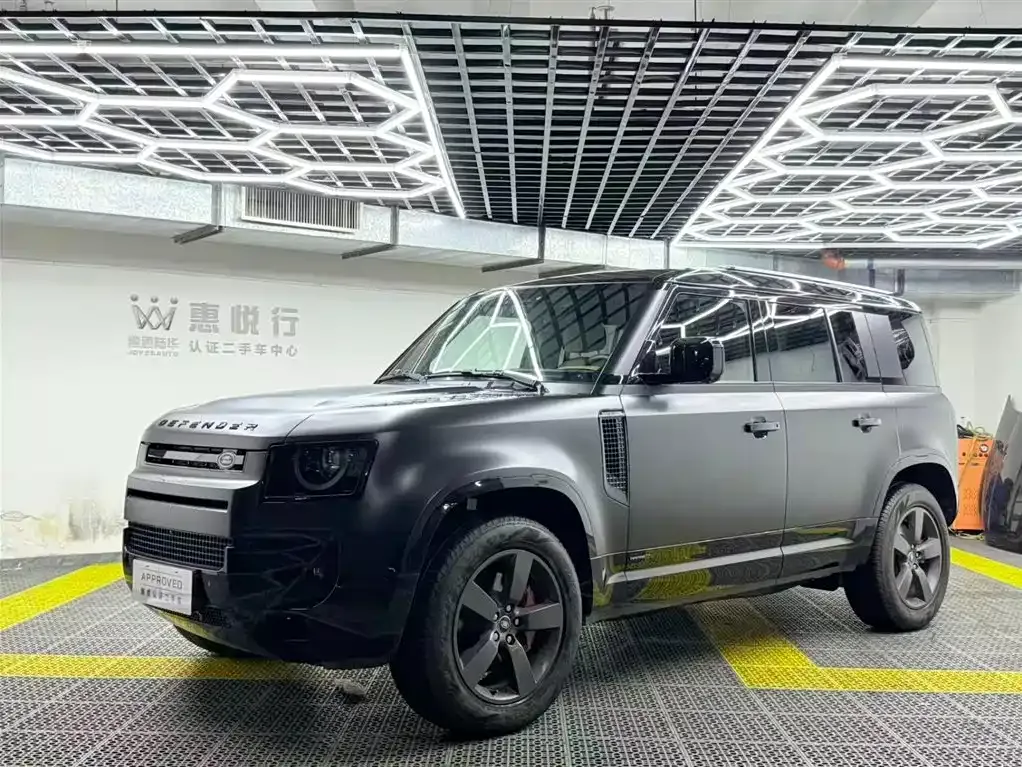 Land Rover Defender — фото 1