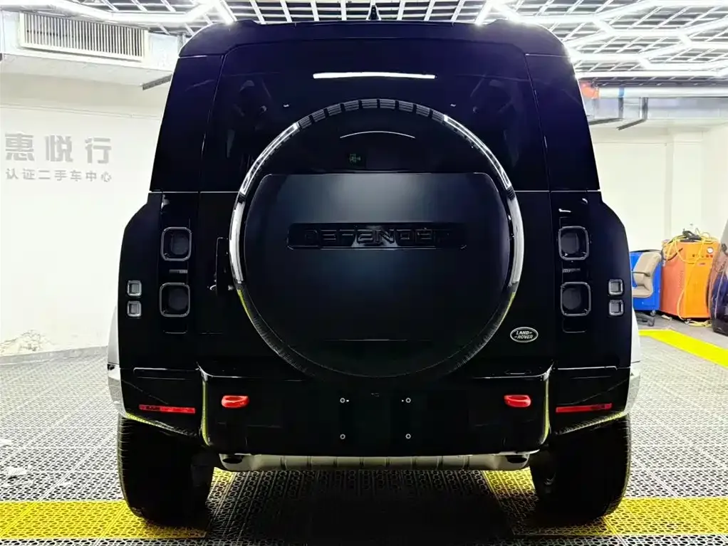 Land Rover Defender — фото 4