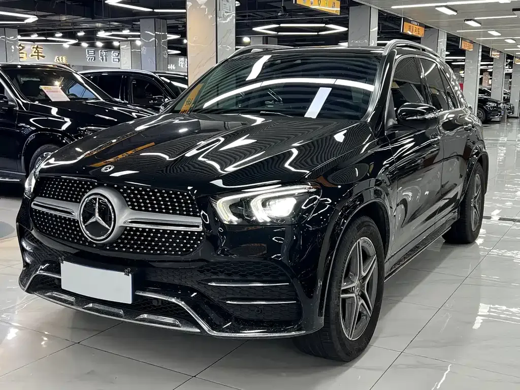 Mercedes-Benz GLE — фото 1