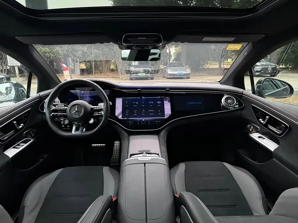 Mercedes-Benz EQE AMG 2024 из CN, фото 8