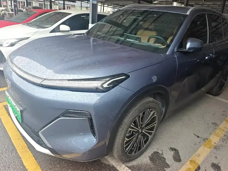 Geely Galaxy Xingjian 7 — фото 1