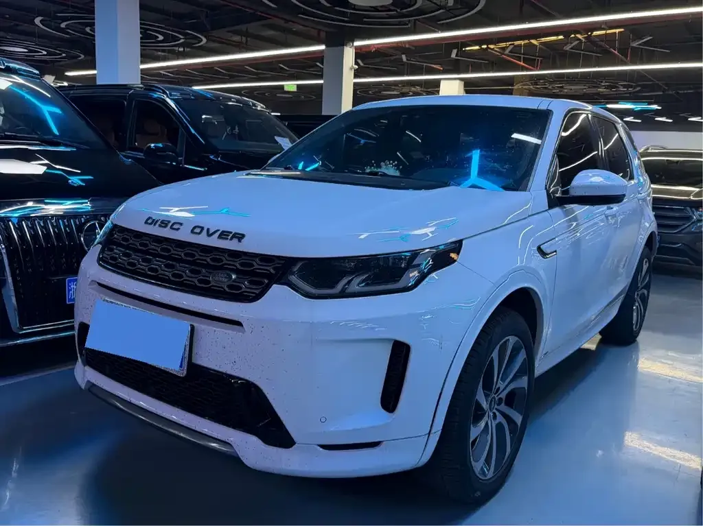 Land Rover Discovery Sport — фото 1