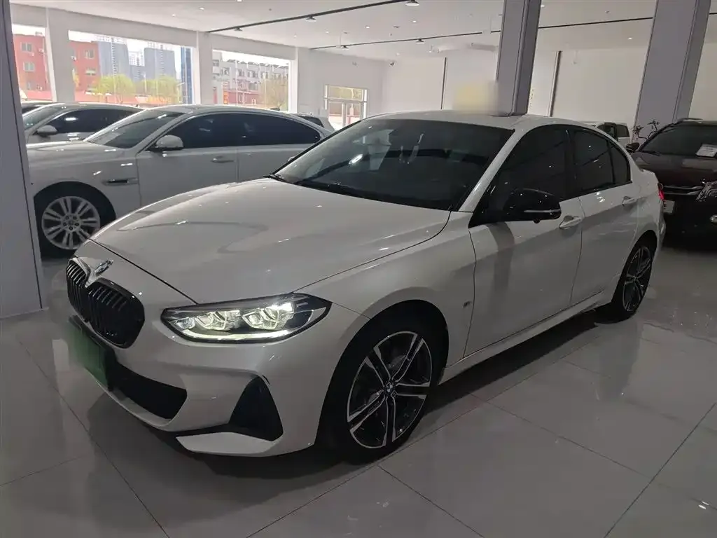 BMW 1 Series — фото 1