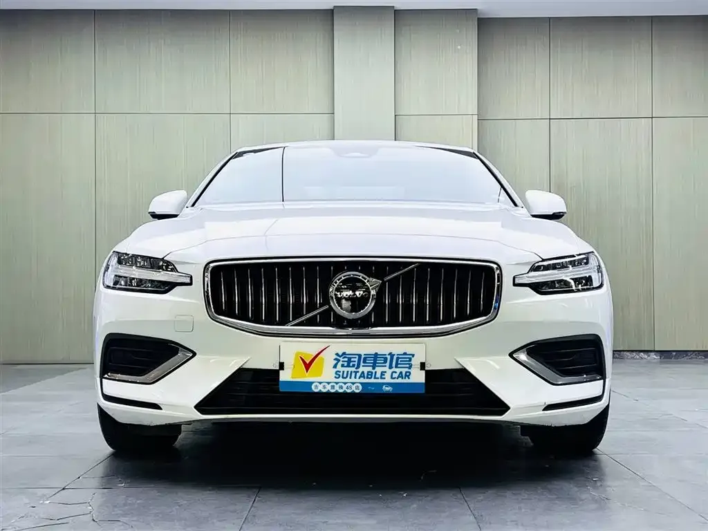 Volvo S60 — фото 5