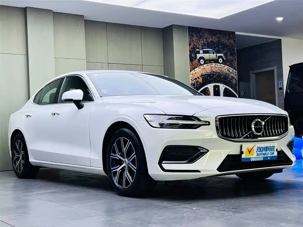 Volvo S60 — фото 4