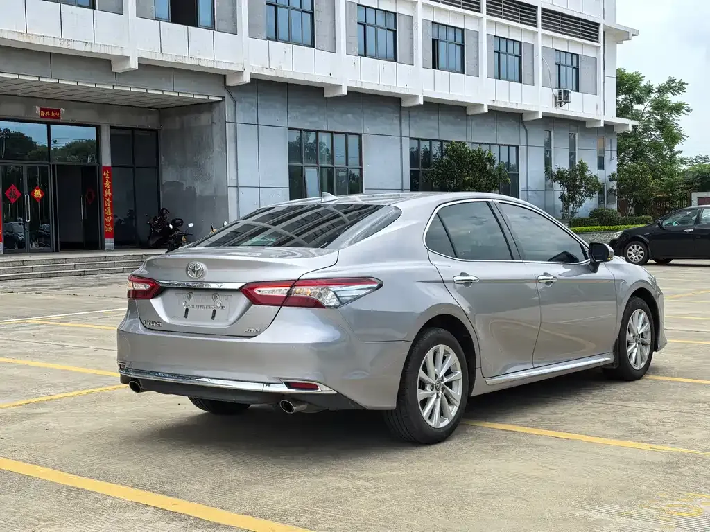 Toyota Camry 2024 из CN, фото 8