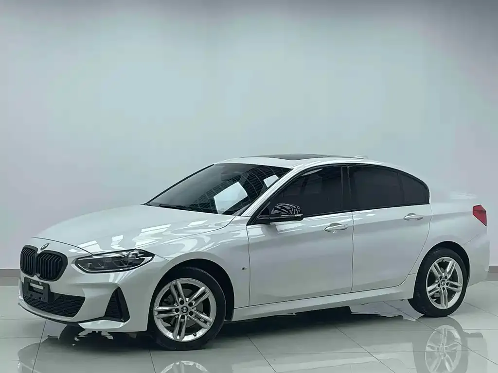BMW 1 Series — фото 1