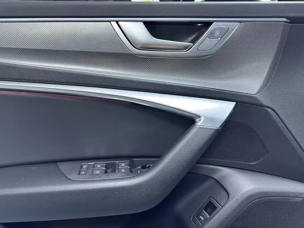 Audi A6L 2022 из CN, фото 10