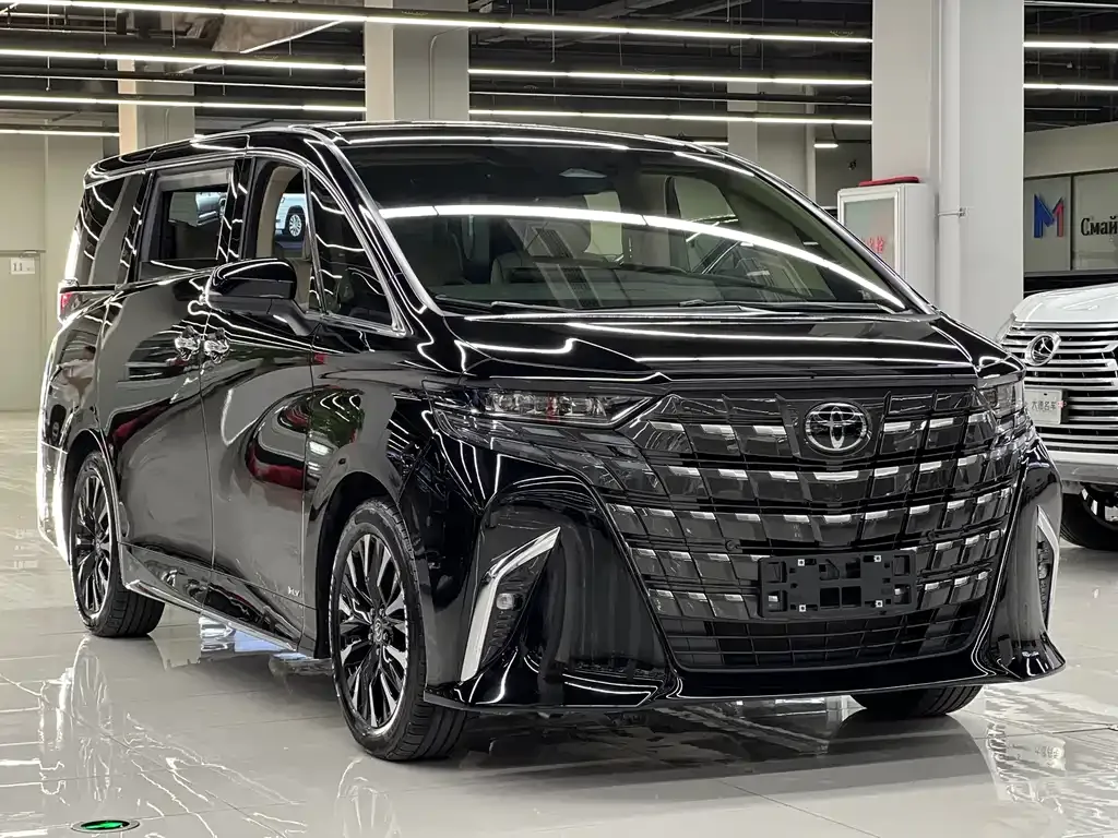 Toyota Alphard — фото 5