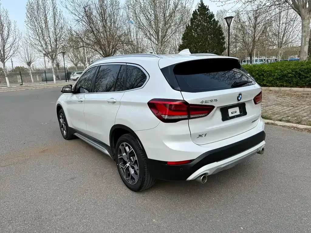 BMW X1 — фото 4