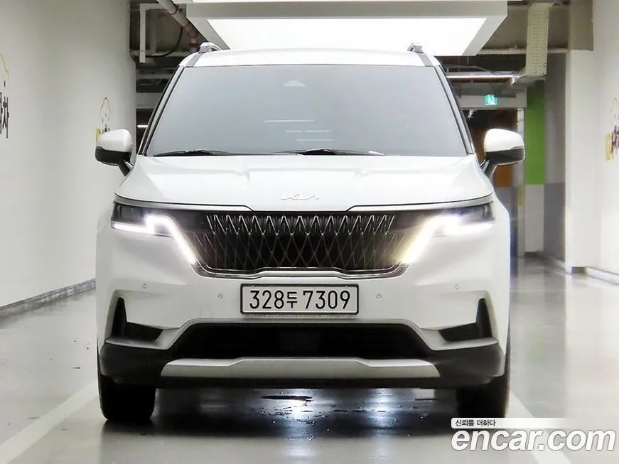 Kia Carnival — фото 1