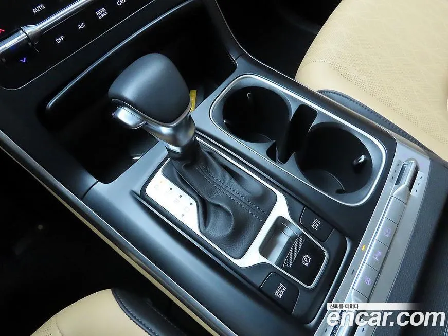 Kia Carnival — фото 10