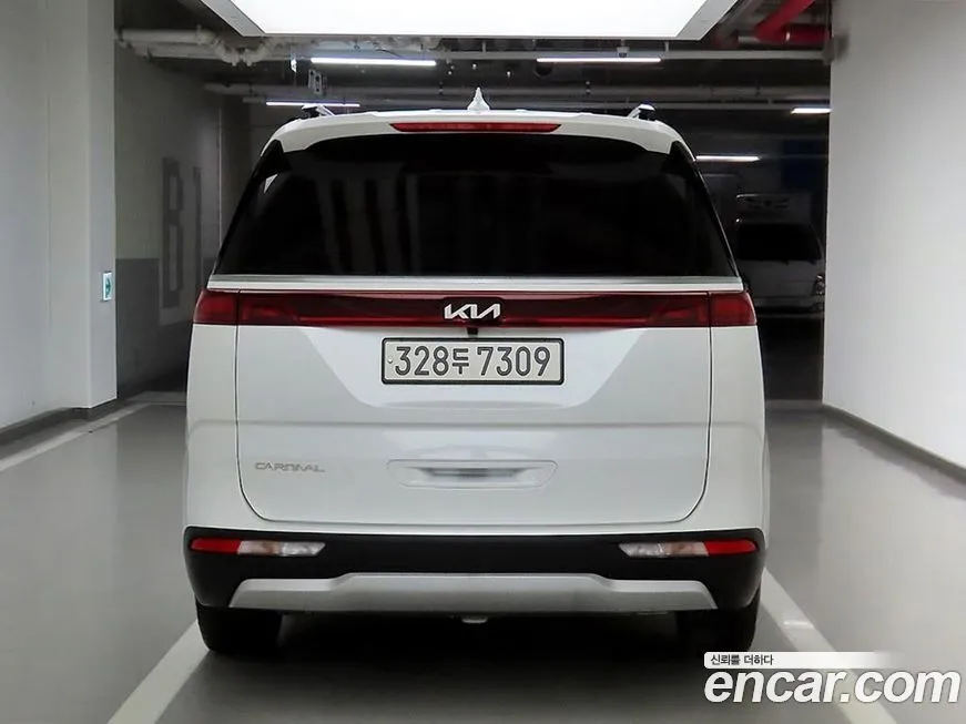 Kia Carnival — фото 3