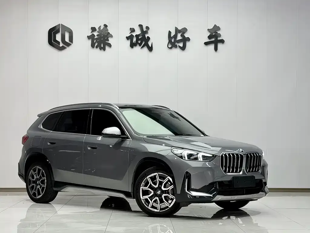 BMW X1 — фото 7
