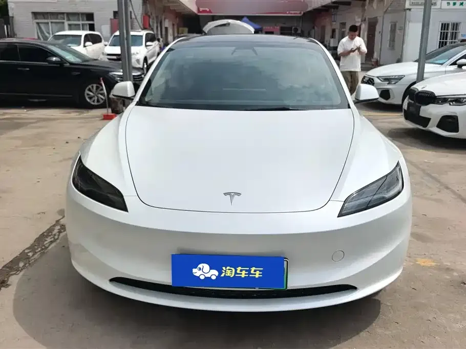 Tesla Model 3 — фото 9