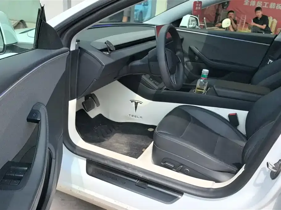 Tesla Model 3 — фото 6