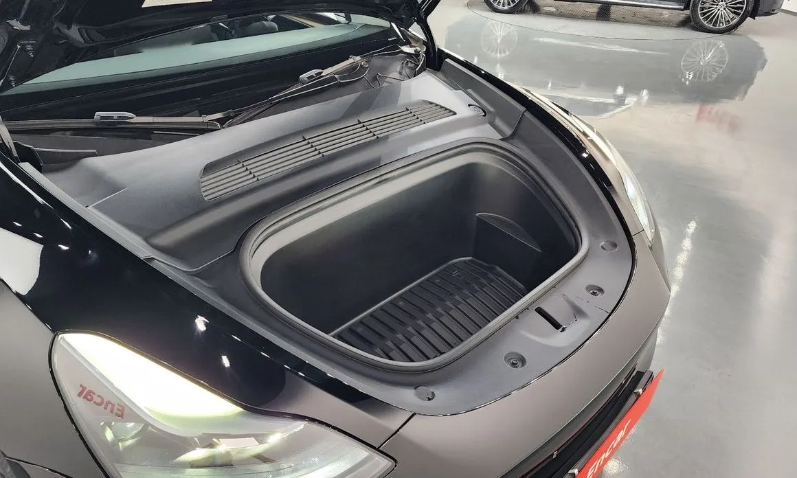 Tesla Model Y 2023 из KR, фото 6