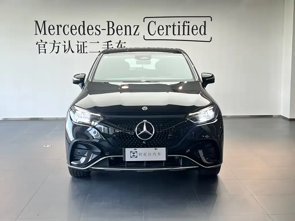 Mercedes-Benz EQE SUV — фото 2