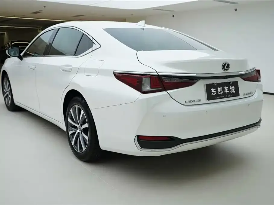 Lexus ES 2021 из CN, фото 2