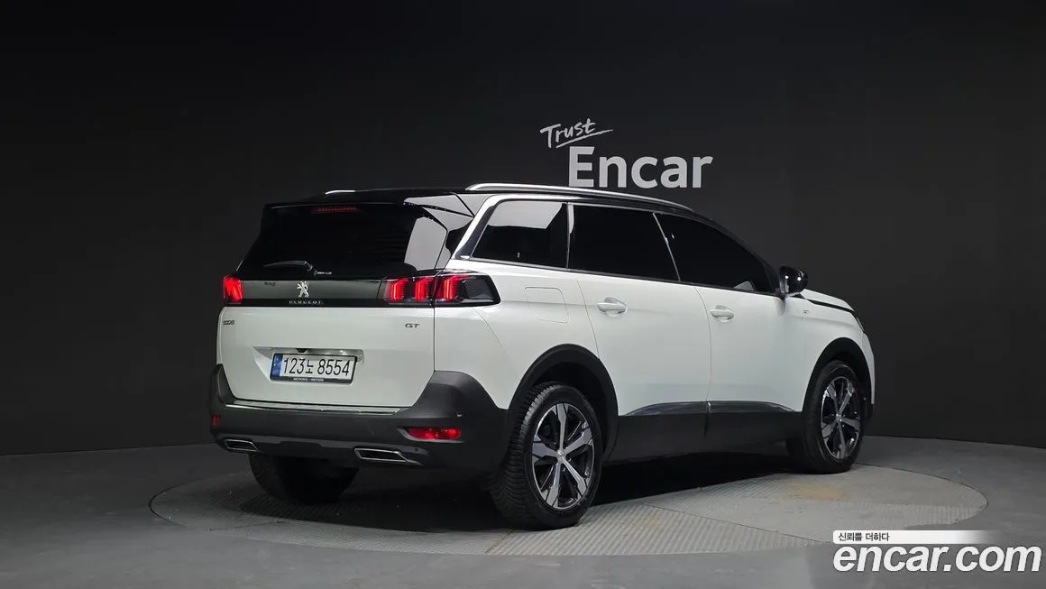Peugeot 5008 2022 из KR, фото 6