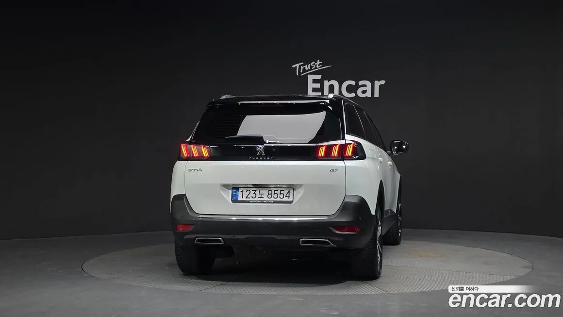Peugeot 5008 2022 из KR, фото 2