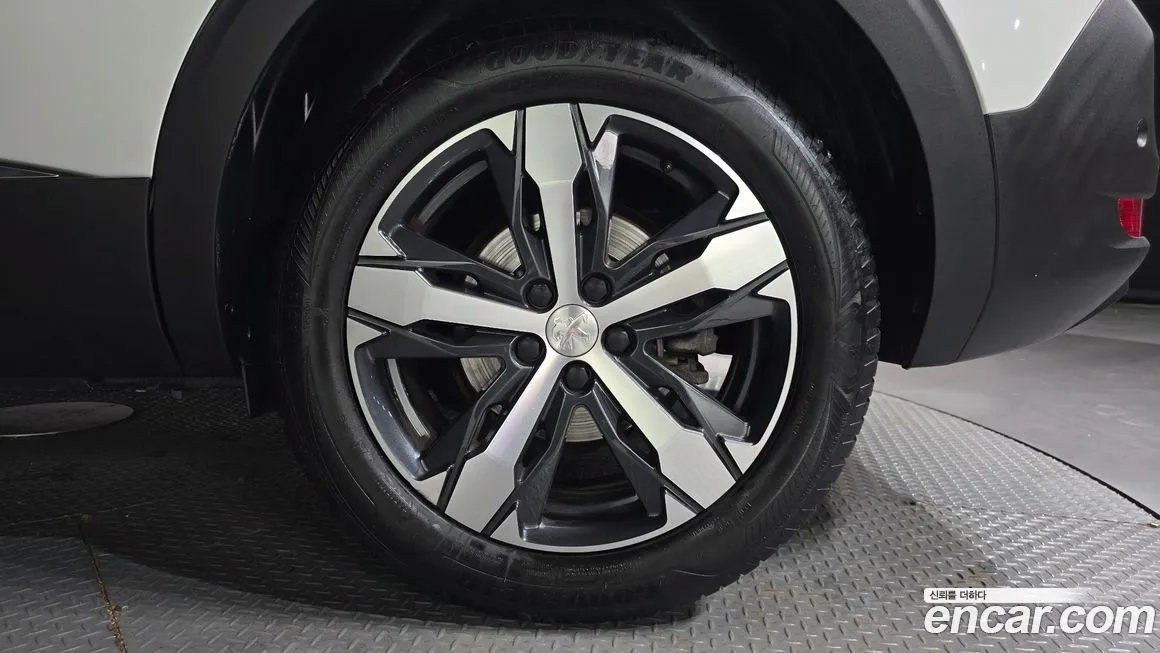 Peugeot 5008 2022 из KR, фото 9